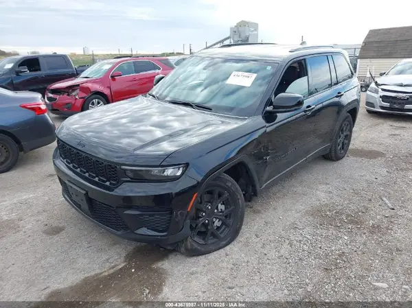 1C4RJHAG8SC285286 2025 JEEP GRAND CHEROKEE - Image 2