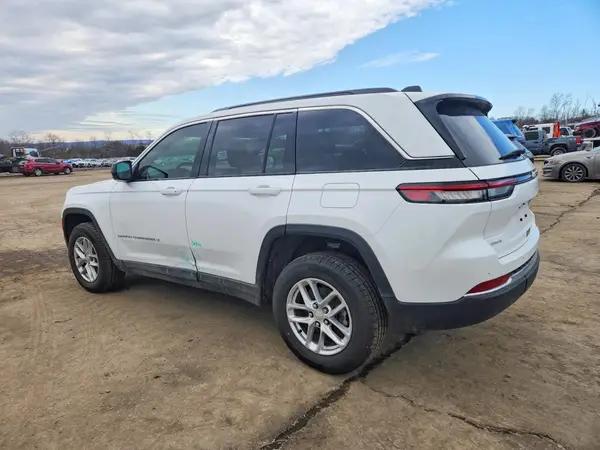 1C4RJHAG8SC362688 2025 JEEP GRAND CHEROKEE - Image 2