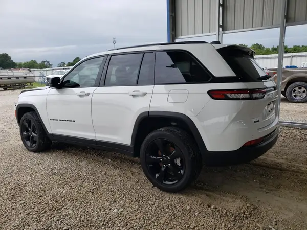 1C4RJHAG9PC522312 2023 JEEP GRAND CHEROKEE - Image 2