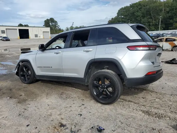 1C4RJHAG9PC647441 2023 JEEP GRAND CHEROKEE - Image 2