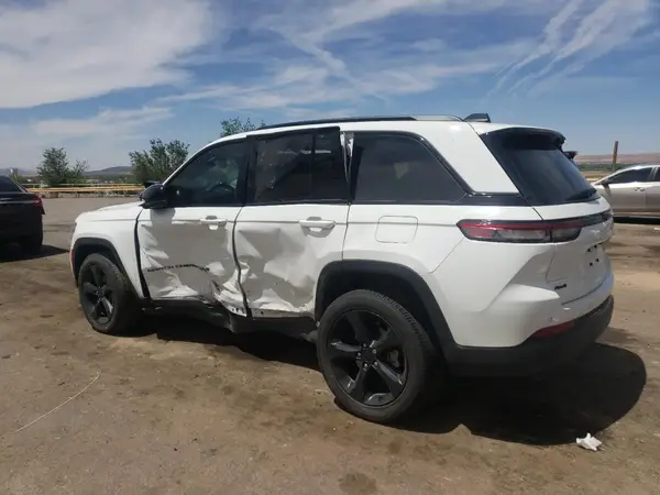 1C4RJHAG9PC659329 2023 JEEP GRAND CHEROKEE - Image 2