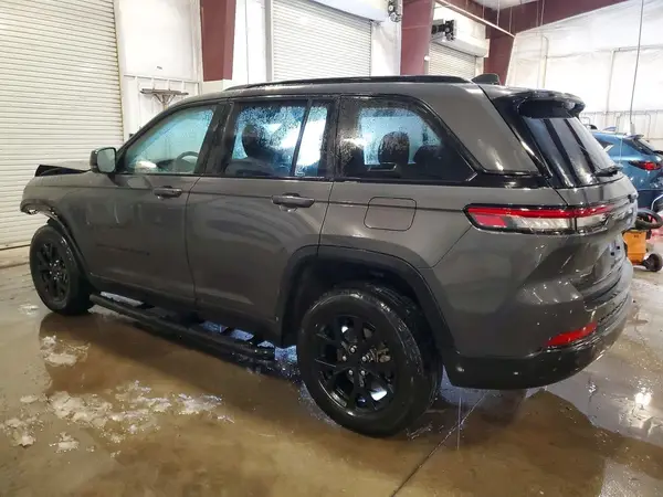 1C4RJHAG9RC169539 2024 JEEP GRAND CHEROKEE - Image 2
