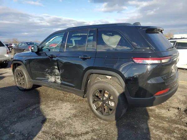1C4RJHAG9RC255210 2024 JEEP GRAND CHEROKEE - Image 2