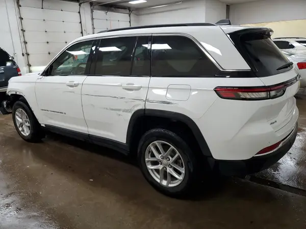1C4RJHAG9RC262917 2024 JEEP GRAND CHEROKEE - Image 2