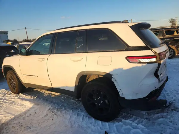 1C4RJHAG9RC264022 2024 JEEP GRAND CHEROKEE - Image 2