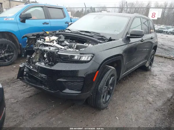 1C4RJHAG9RC679731 2024 JEEP GRAND CHEROKEE - Image 2