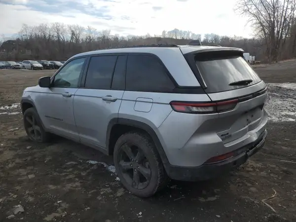 1C4RJHAG9RC700528 2024 JEEP GRAND CHEROKEE - Image 2