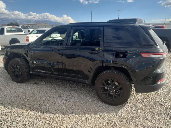 1C4RJHAG9RC702747 2024 JEEP GRAND CHEROKEE - Image 2