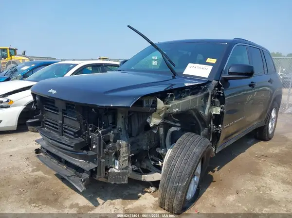1C4RJHAG9SC268299 2025 JEEP GRAND CHEROKEE - Image 2