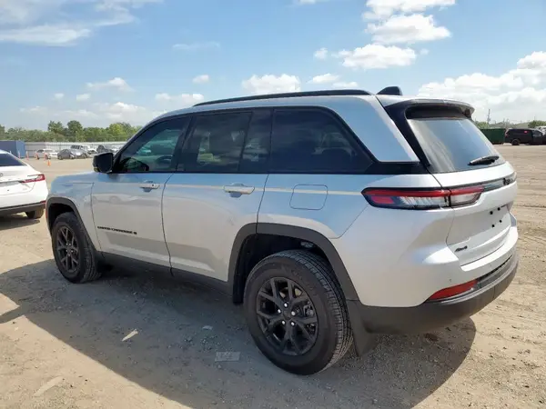 1C4RJHAG9SC284888 2025 JEEP GRAND CHEROKEE - Image 2