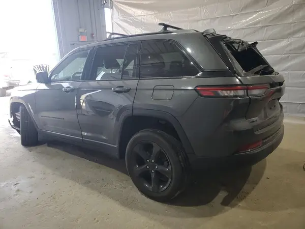 1C4RJHAGXP8701574 2023 JEEP GRAND CHEROKEE - Image 2