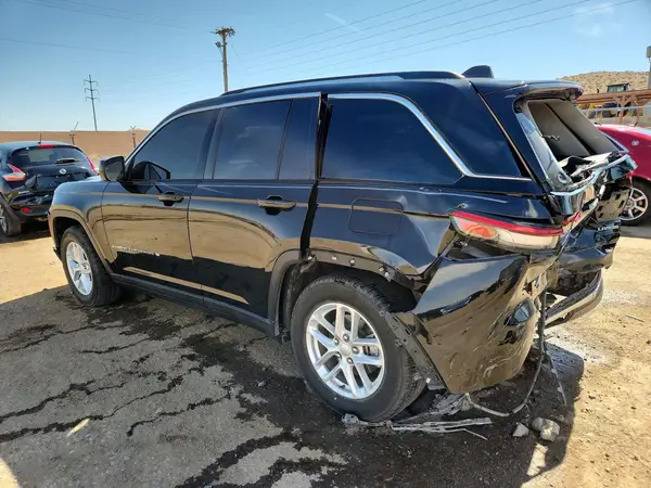 1C4RJHAGXPC524991 2023 JEEP GRAND CHEROKEE - Image 2
