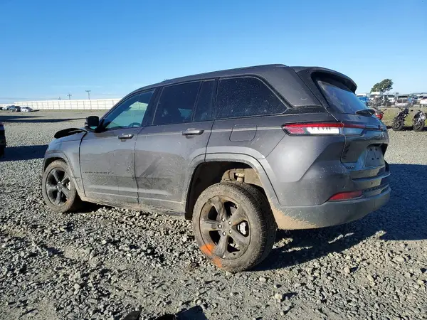1C4RJHAGXPC598914 2023 JEEP GRAND CHEROKEE - Image 2