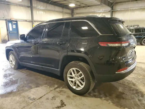 1C4RJHAGXPC646895 2023 JEEP GRAND CHEROKEE - Image 2