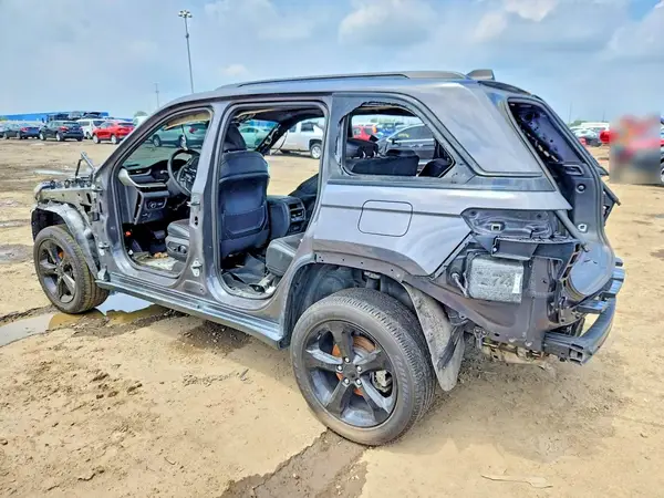 1C4RJHAGXPC659565 2023 JEEP GRAND CHEROKEE - Image 2