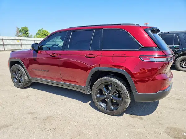 1C4RJHAGXPC669402 2023 JEEP GRAND CHEROKEE - Image 2