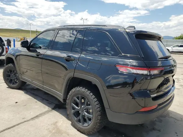 1C4RJHAGXR8590902 2024 JEEP GRAND CHEROKEE - Image 2