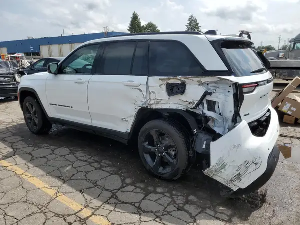 1C4RJHAGXR8934485 2024 JEEP GRAND CHEROKEE - Image 2