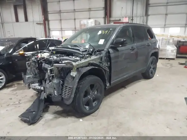 1C4RJHAGXRC166391 2024 JEEP GRAND CHEROKEE - Image 2