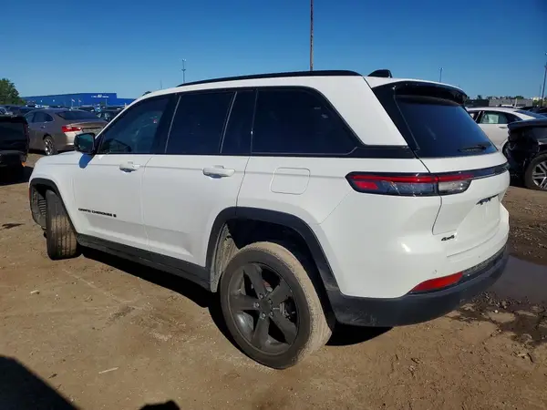 1C4RJHAGXRC218327 2024 JEEP GRAND CHEROKEE - Image 2