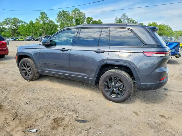 1C4RJHAGXRC255054 2024 JEEP GRAND CHEROKEE - Image 2