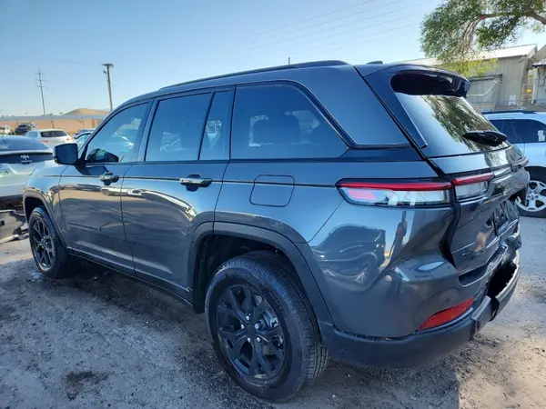 1C4RJHAGXSC276041 2025 JEEP GRAND CHEROKEE - Image 2