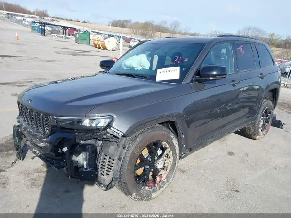 1C4RJHAGXSC289968 2025 JEEP GRAND CHEROKEE - Image 2