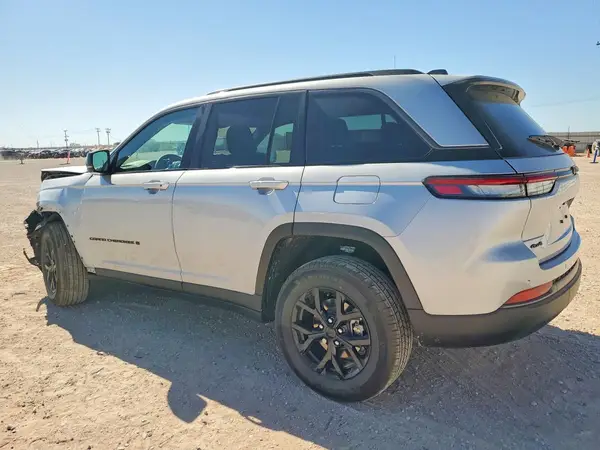 1C4RJHAR4TC242647 2026 JEEP GRAND CHEROKEE - Image 2