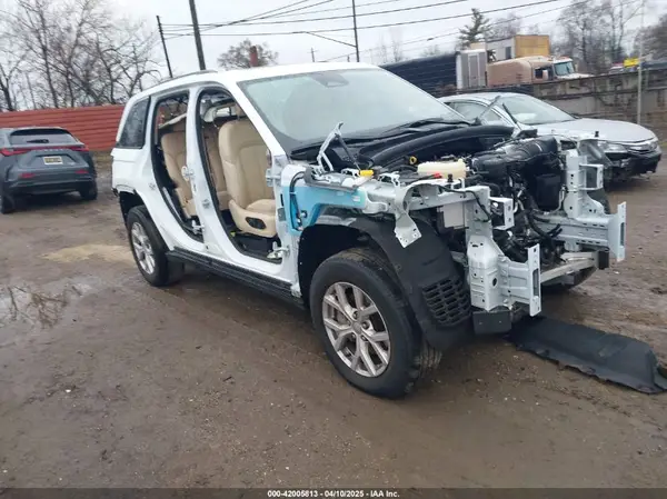 1C4RJHBG0N8615394 2022 JEEP GRAND CHEROKEE - Image 1
