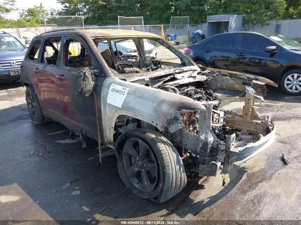 1C4RJHBG0PC504859 2023 JEEP GRAND CHEROKEE - Image 1