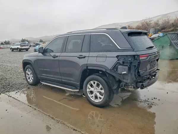 1C4RJHBG0PC542706 2023 JEEP GRAND CHEROKEE - Image 2