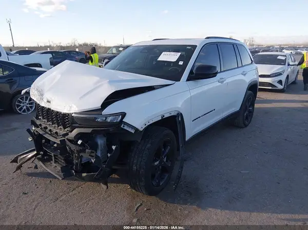 1C4RJHBG0PC620997 2023 JEEP GRAND CHEROKEE - Image 2