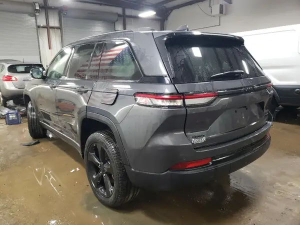 1C4RJHBG0PC667138 2023 JEEP GRAND CHEROKEE - Image 2