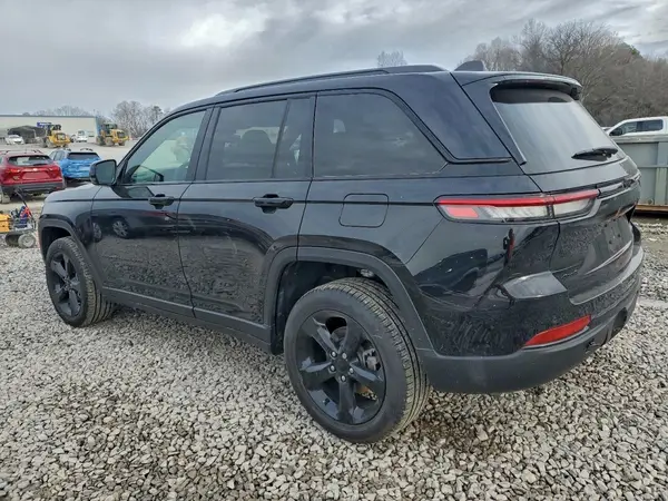 1C4RJHBG0SC280484 2025 JEEP GRAND CHEROKEE - Image 2