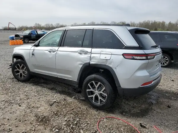 1C4RJHBG0SC300071 2025 JEEP GRAND CHEROKEE - Image 2