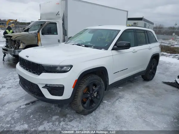 1C4RJHBG1PC556744 2023 JEEP GRAND CHEROKEE - Image 2