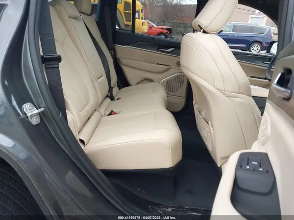 1C4RJHBG1PC642541 2023 JEEP GRAND CHEROKEE - Image 8