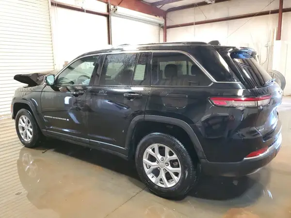 1C4RJHBG1RC696747 2024 JEEP GRAND CHEROKEE - Image 2