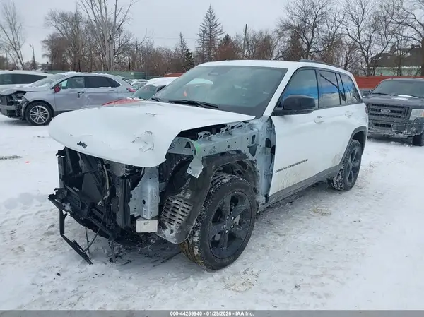 1C4RJHBG1S8747429 2025 JEEP GRAND CHEROKEE - Image 2
