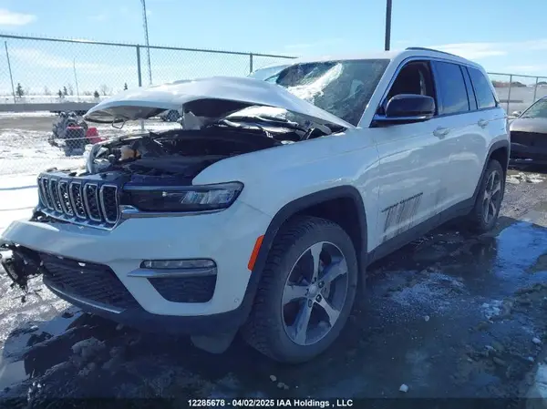 1C4RJHBG2PC524305 2023 JEEP GRAND CHEROKEE - Image 2