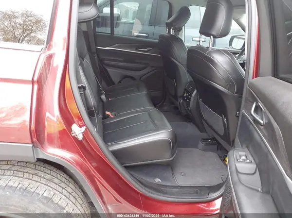 1C4RJHBG2PC528127 2023 JEEP GRAND CHEROKEE - Image 8