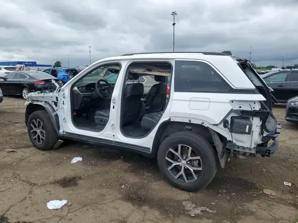 1C4RJHBG2PC563136 2023 JEEP GRAND CHEROKEE - Image 2