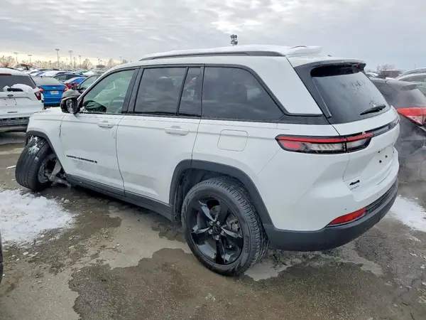 1C4RJHBG2R8513357 2024 JEEP GRAND CHEROKEE - Image 2