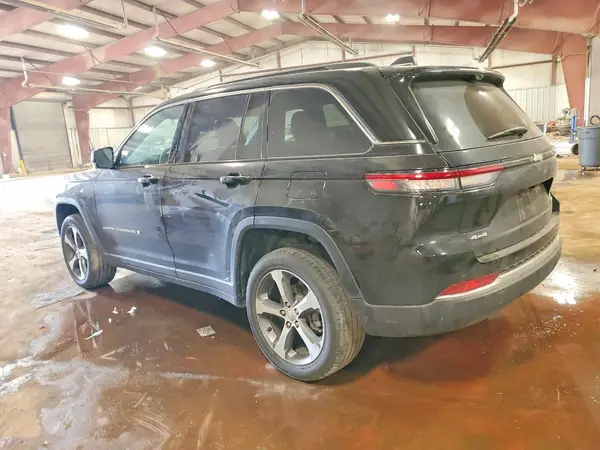1C4RJHBG2R8558668 2024 JEEP GRAND CHEROKEE - Image 2