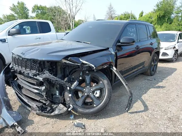 1C4RJHBG2RC167646 2024 JEEP GRAND CHEROKEE - Image 2