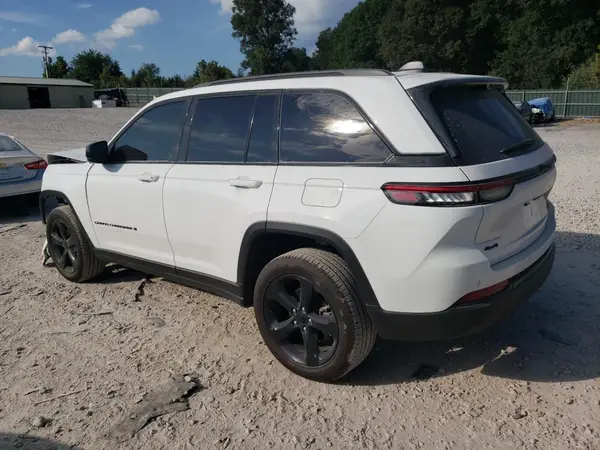 1C4RJHBG2SC311220 2025 JEEP GRAND CHEROKEE - Image 2