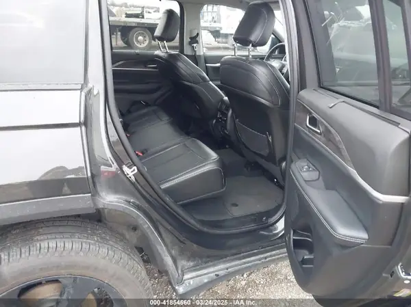 1C4RJHBG3P8844297 2023 JEEP GRAND CHEROKEE - Image 8