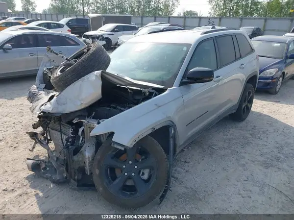1C4RJHBG3PC666615 2023 JEEP GRAND CHEROKEE - Image 2