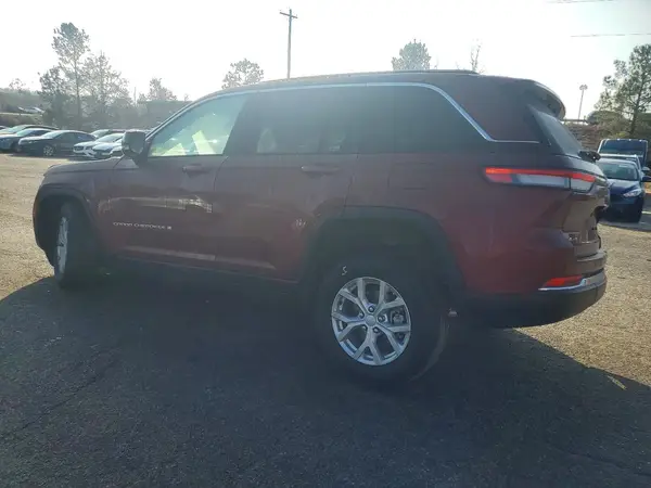 1C4RJHBG3RC698418 2024 JEEP GRAND CHEROKEE - Image 2