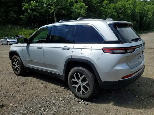 1C4RJHBG3SC291687 2025 JEEP GRAND CHEROKEE - Image 2
